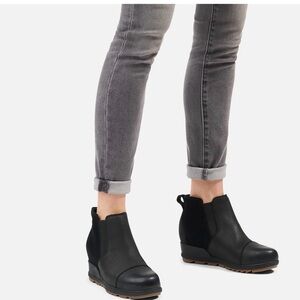 NEW Women’s Sorel Evie II Pull On Bootie Size 11 Black w/Gum Sole